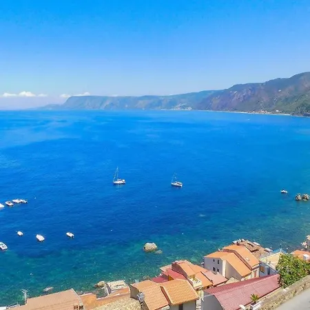 Lovely Apartment In Melito Porto Salvo Apartment
