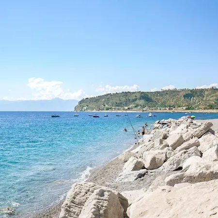 Lovely Apartment In Melito Porto Salvo